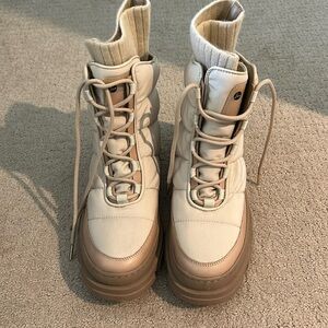 NEVER WORN Sam Edelman Tabitha Quilted Snow Boots